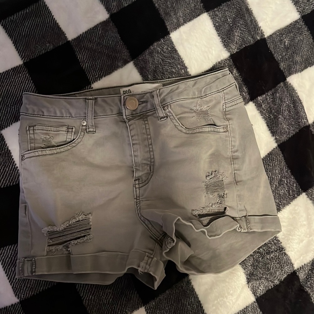 Selling Jean shorts